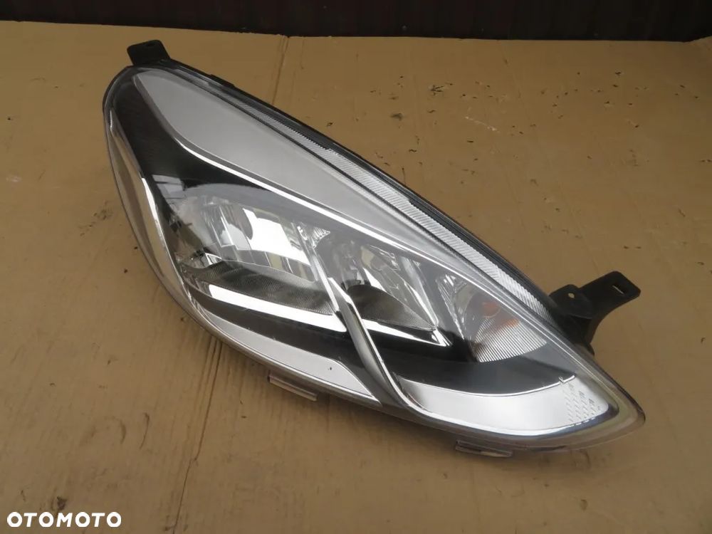 REFLEKTOR PRAWY FORD FIESTA MK8 LIFT LED 21R- KRAKÓW - 4
