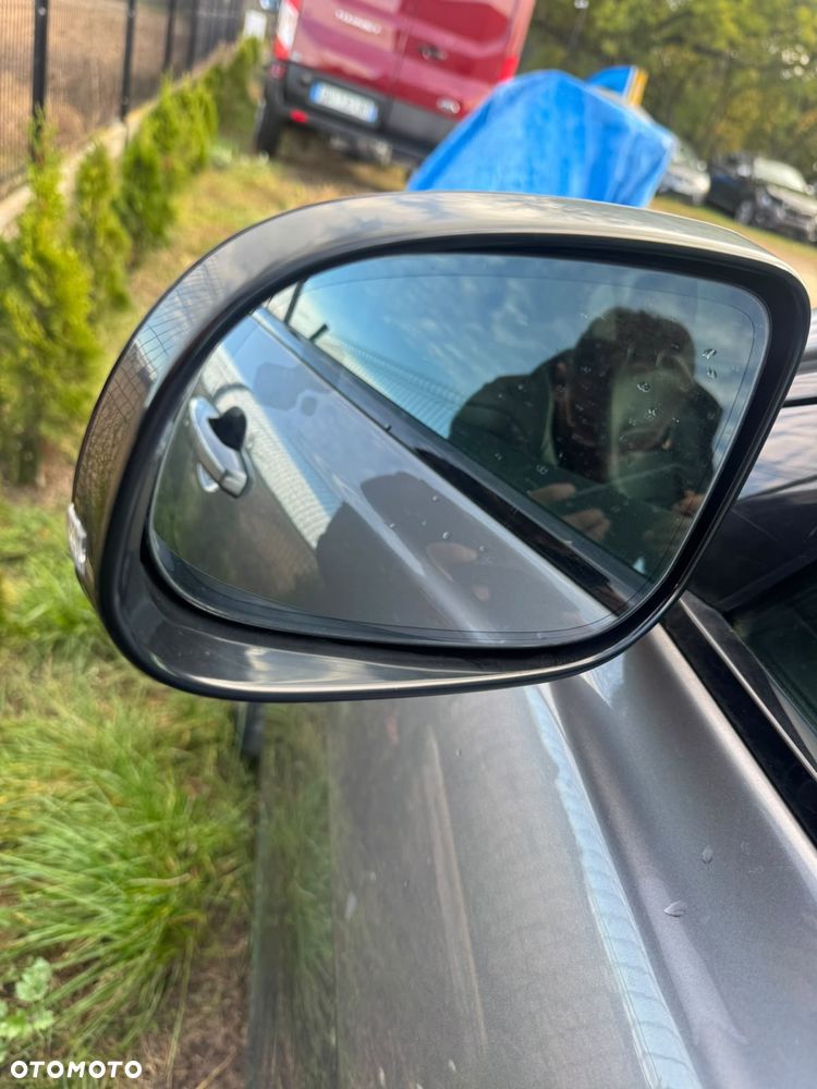 Jaguar XE 2.0 D200 mHEV R-Dynamic Black - 27
