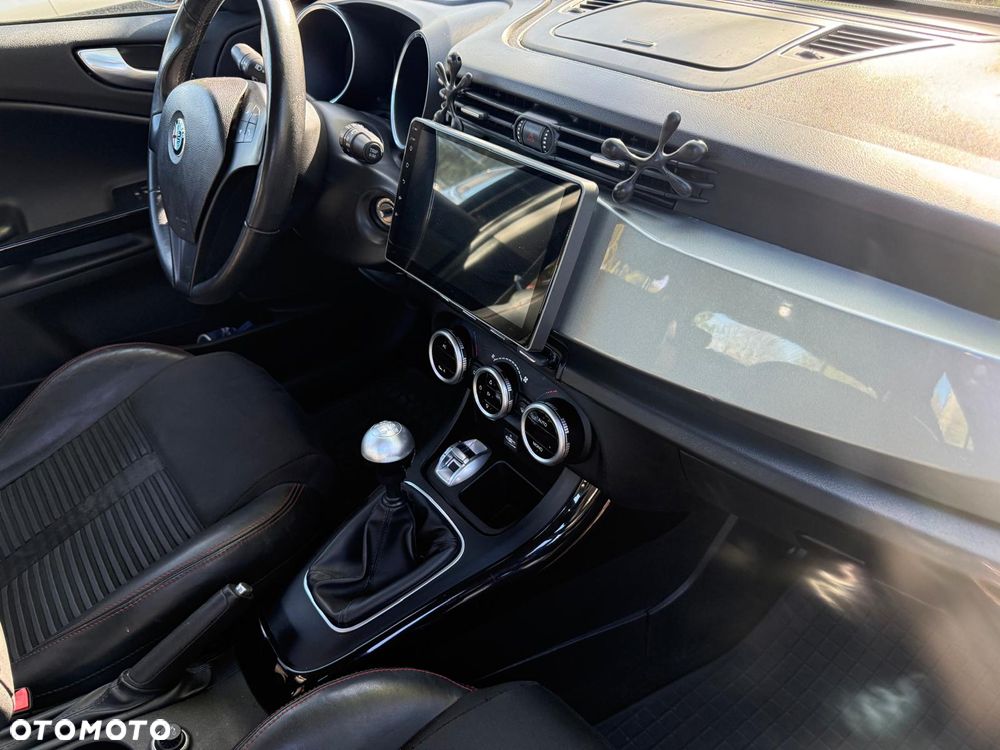 Alfa Romeo Giulietta 1.4 TB MultiAir Distinctive - 16