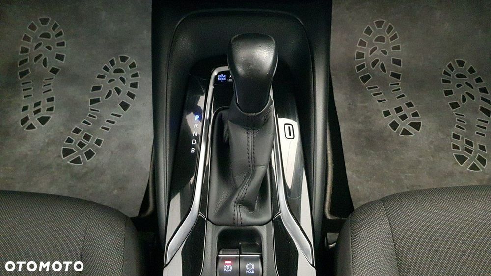 Toyota Corolla 1.8 Hybrid Comfort - 18