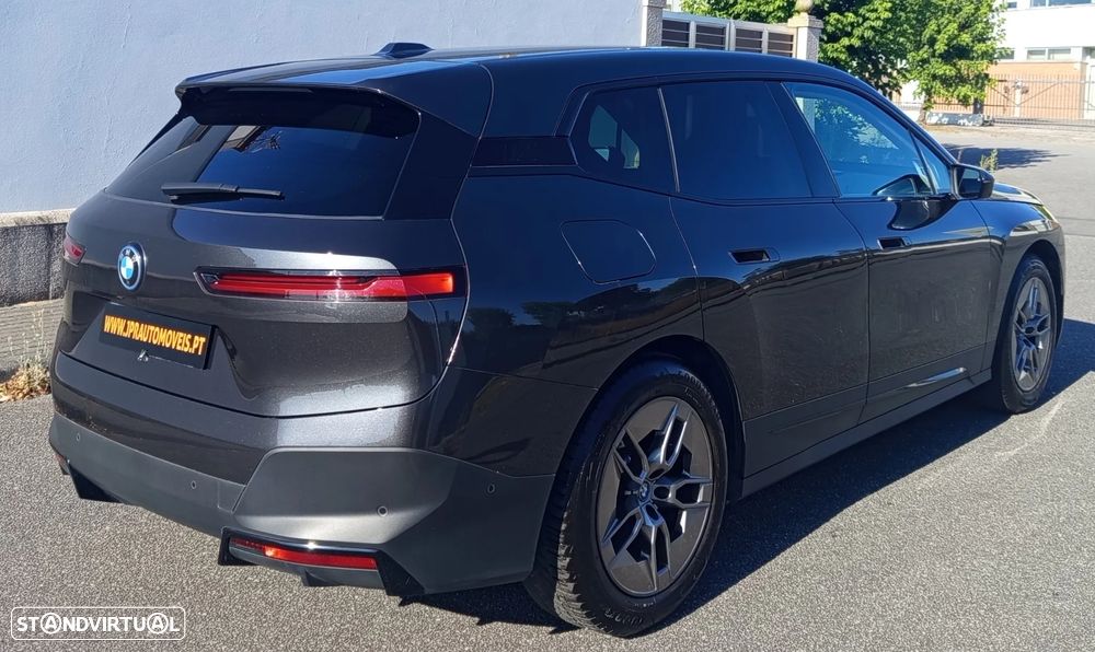 BMW iX xDrive40 - 5