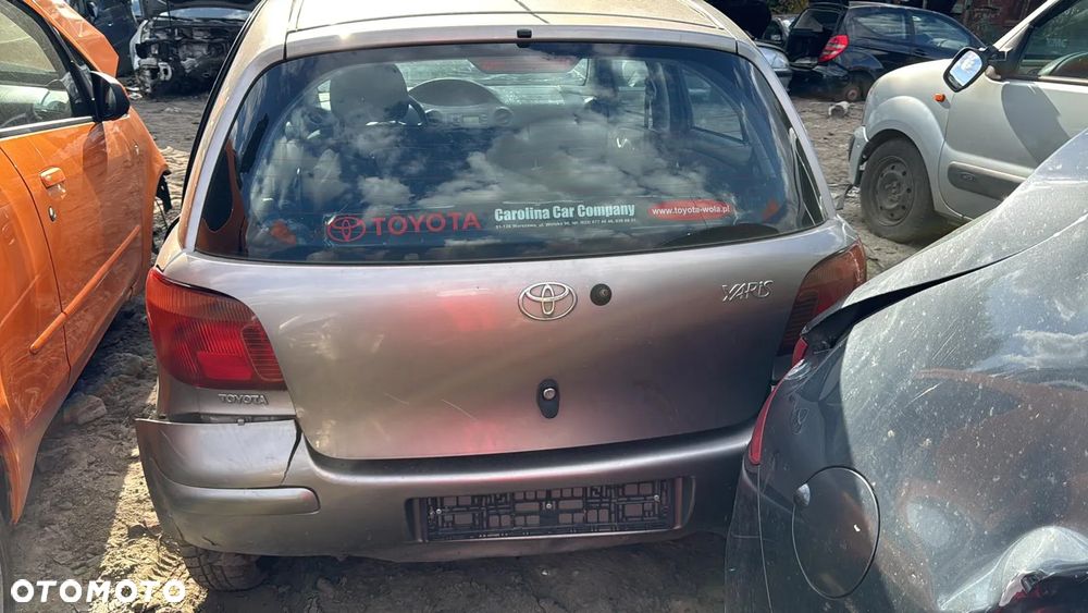 Toyota Yaris 2004 poj. 1.0 benzyna 65 KM - 6