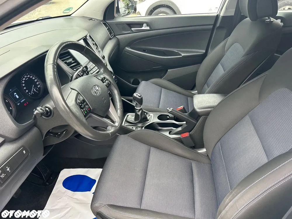 Hyundai Tucson blue 1.7 CRDi 2WD Style - 11