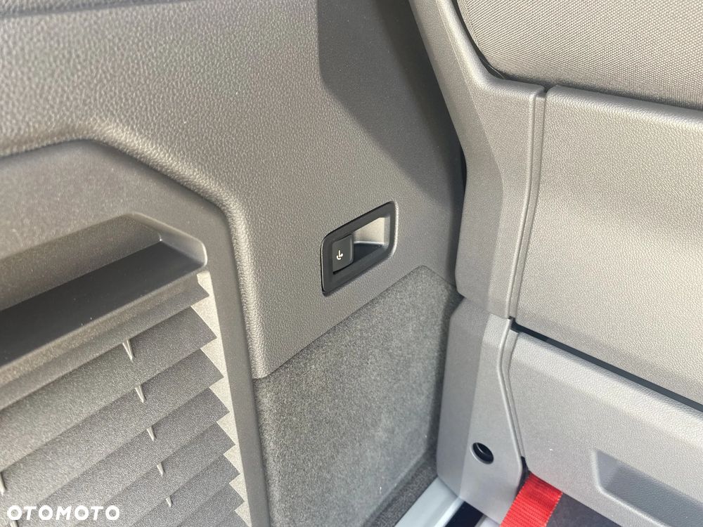Volkswagen Multivan - 15