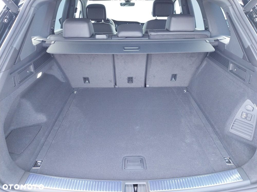 Volkswagen Touareg - 7