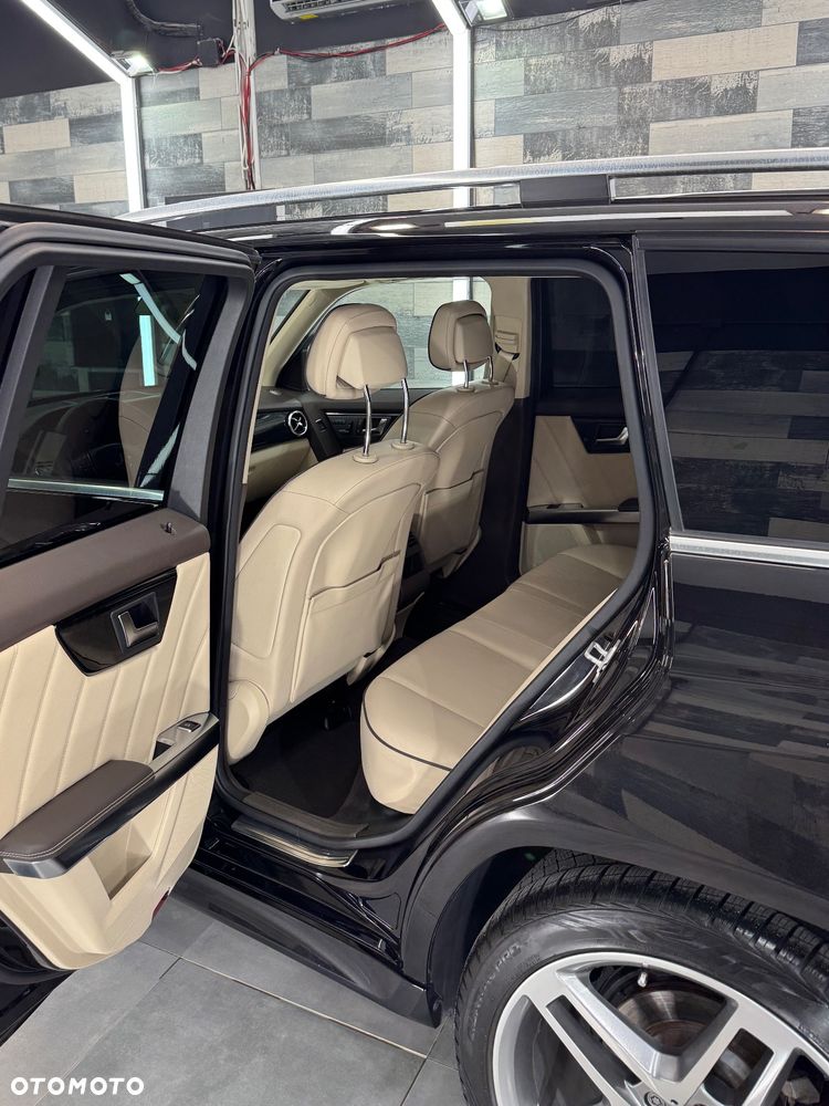 Mercedes-Benz GLK 350 4-Matic - 7