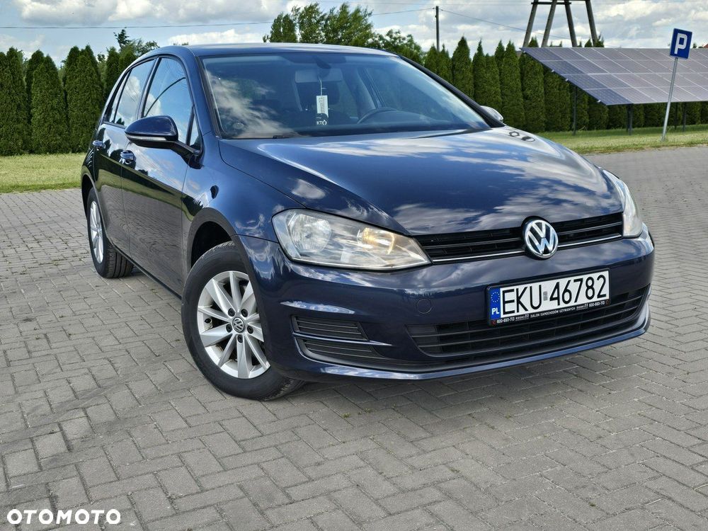 Volkswagen Golf - 1