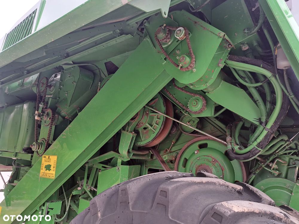 John Deere 2254 - 10