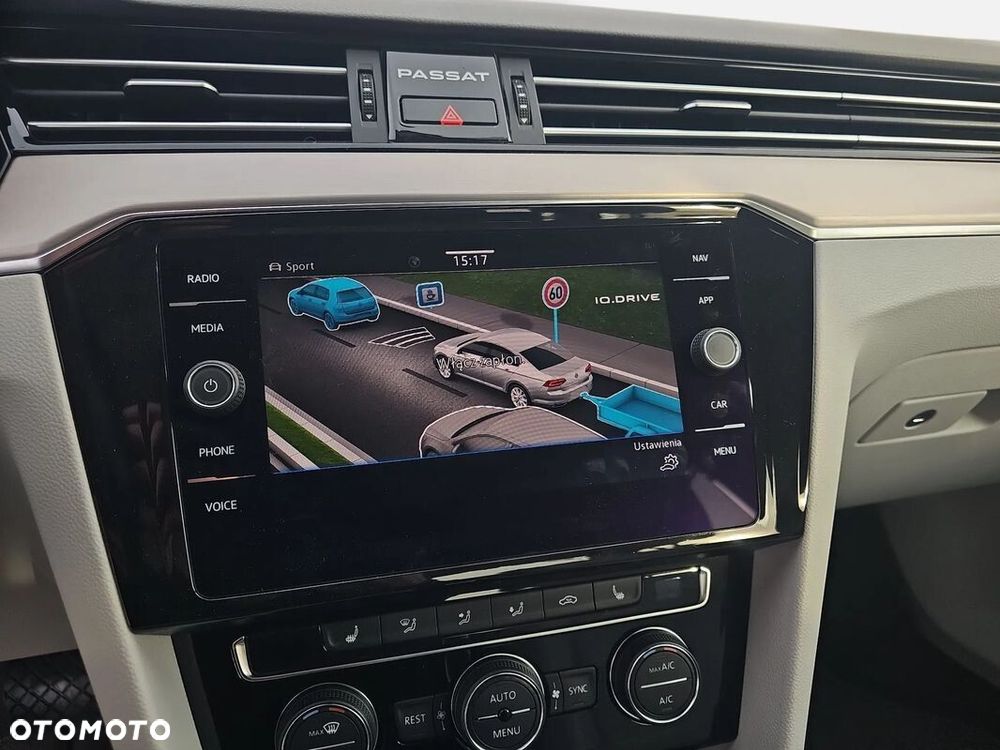 Volkswagen Passat - 29
