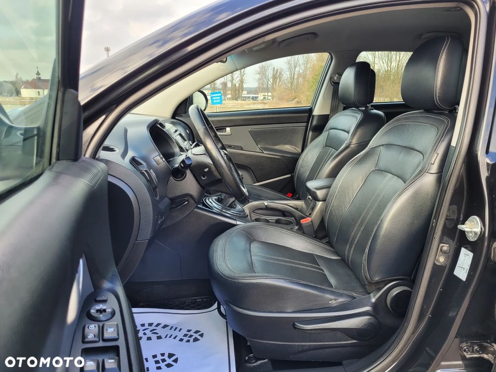 Kia Sportage 2.0 CRDI 4WD Spirit - 13