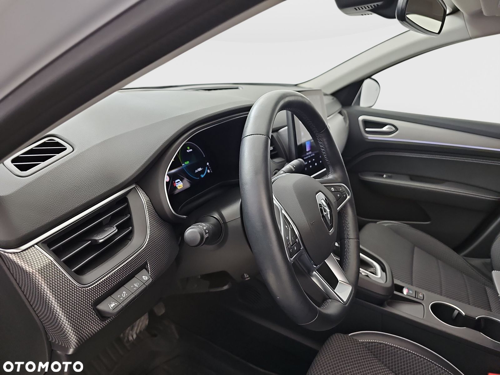 Renault Arkana 1.6 E-TECH Techno MMT - 9