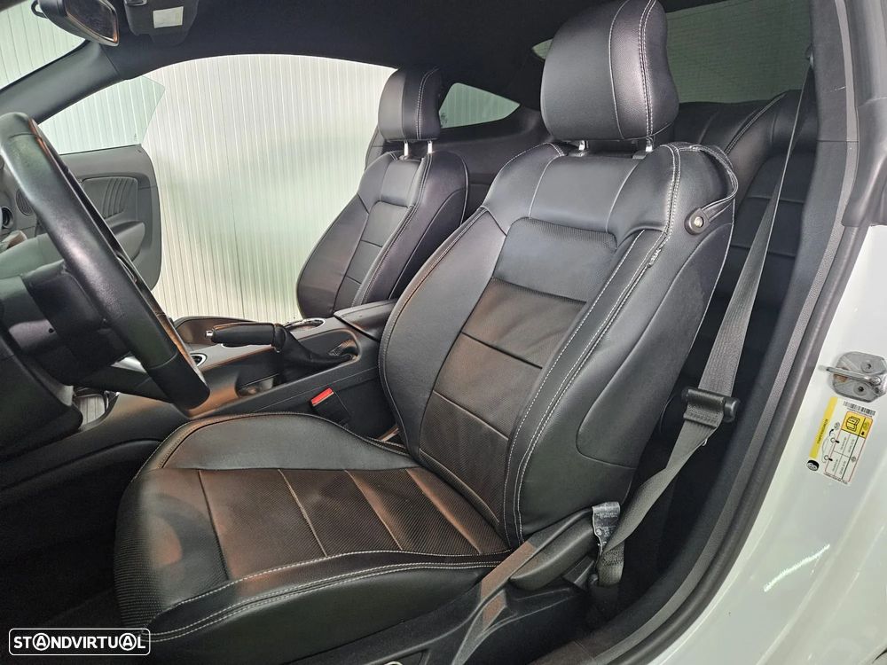 Ford Mustang 2.3 Eco Boost - 15