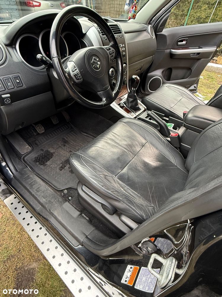 Suzuki Grand Vitara 2.0 De luxe - 5