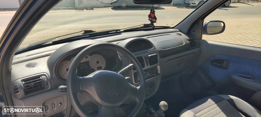 Renault Clio 1.2 MTV - 3