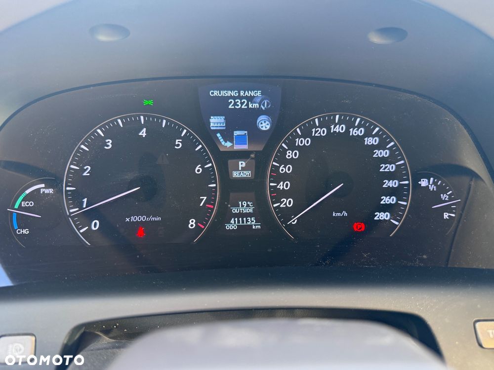 Lexus LS 600h L Superior - 37