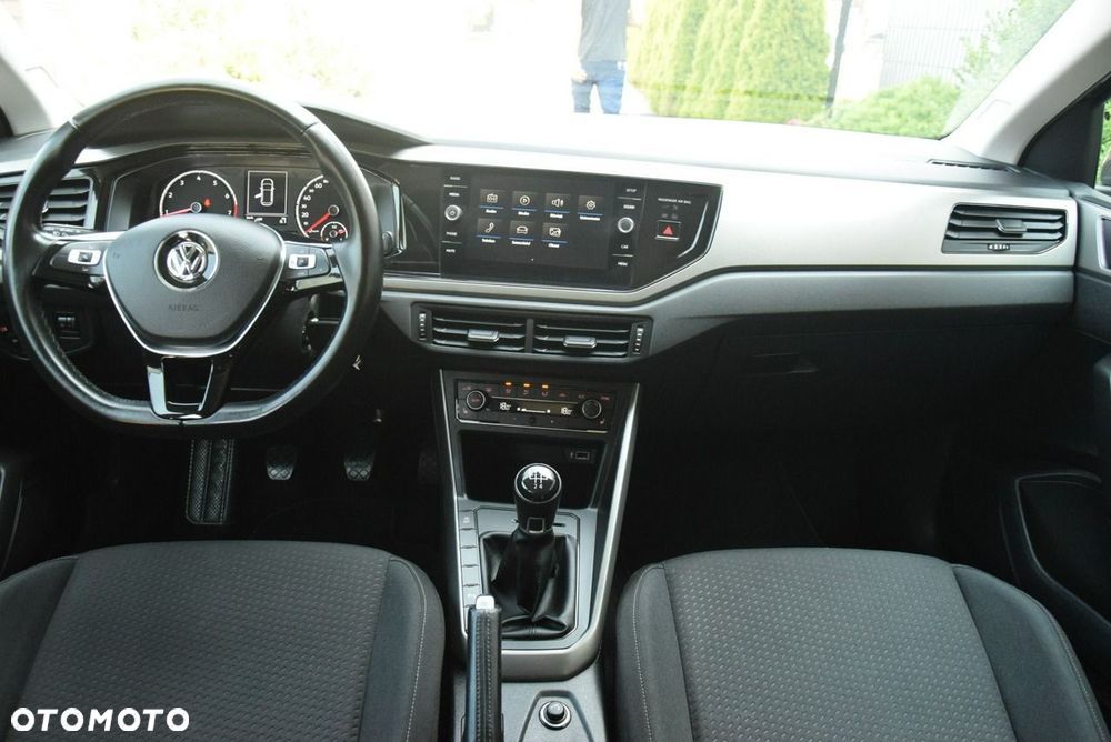 Volkswagen Polo 1.0 Comfortline - 34