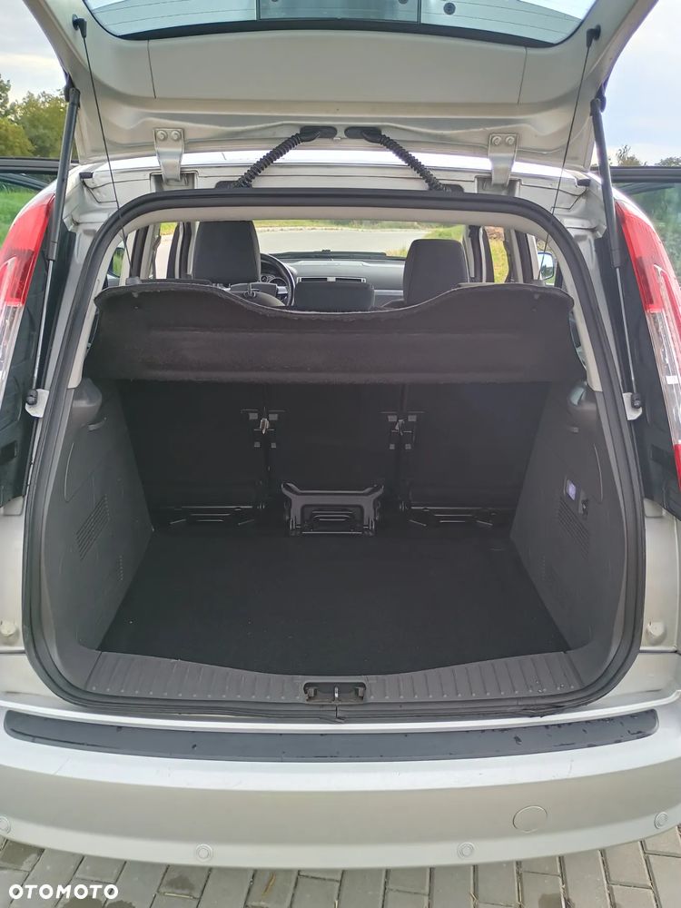 Ford C-MAX 1.6 TDCi DPF Titanium - 16