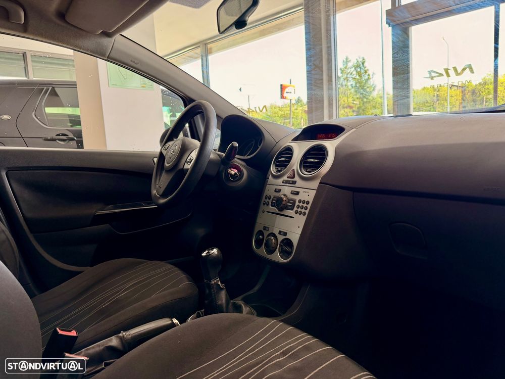 Opel Corsa 1.2 Enjoy - 9