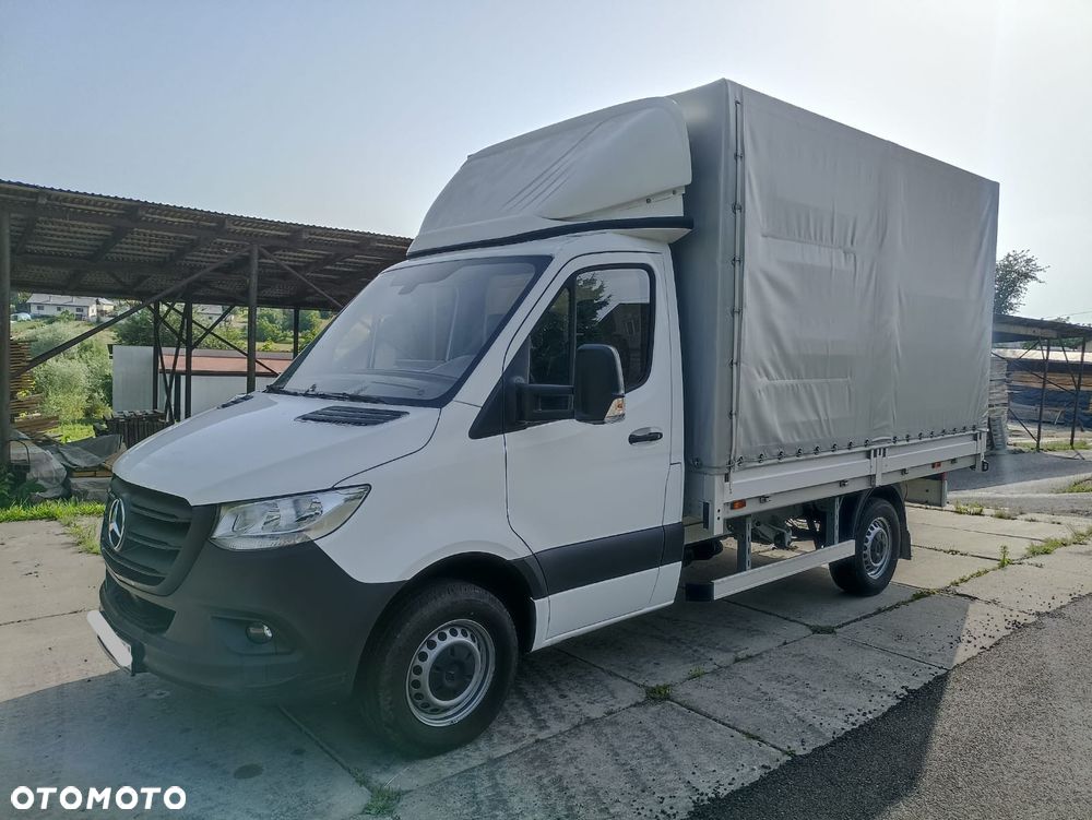 Mercedes-Benz Sprinter - 1