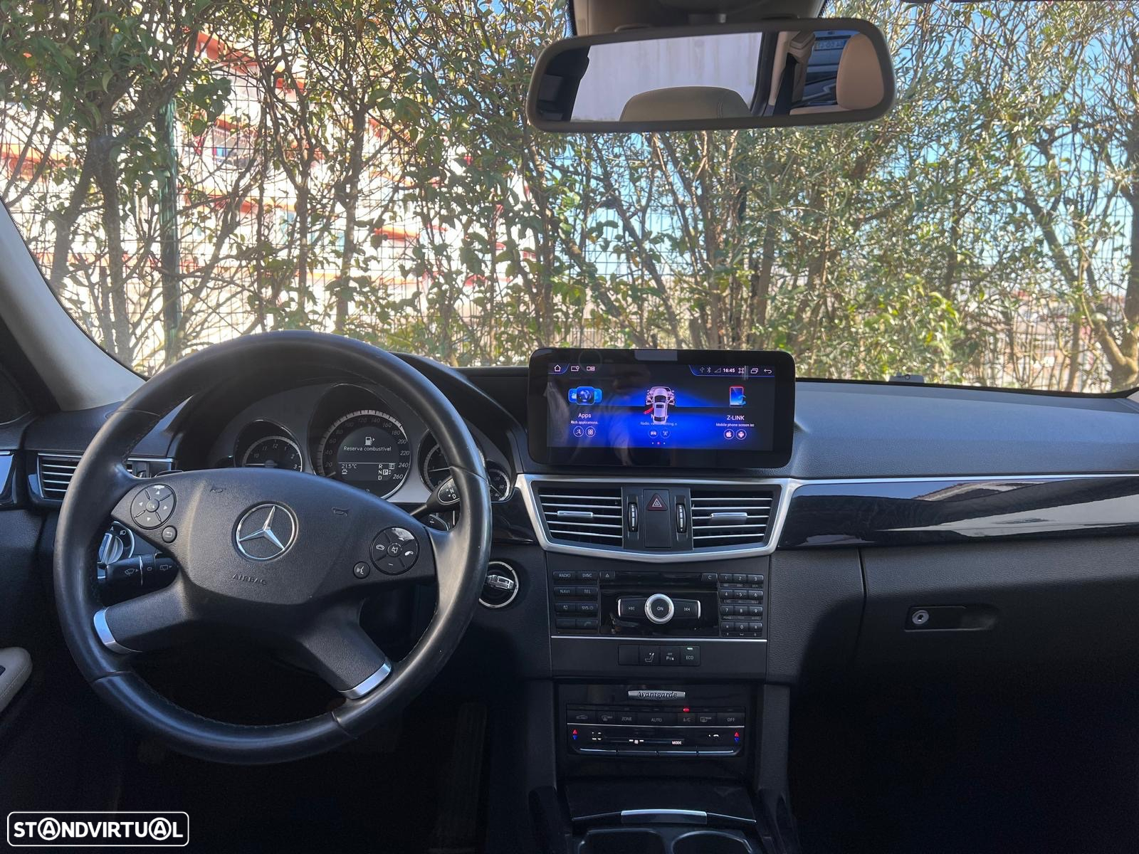 Mercedes-Benz E 250 CDi Elegance BlueEfficiency Auto. - 6