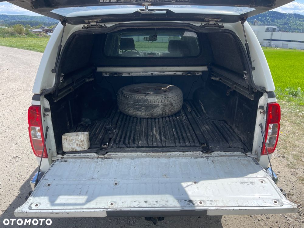 Nissan Navara 2.5 D Platinum - 9
