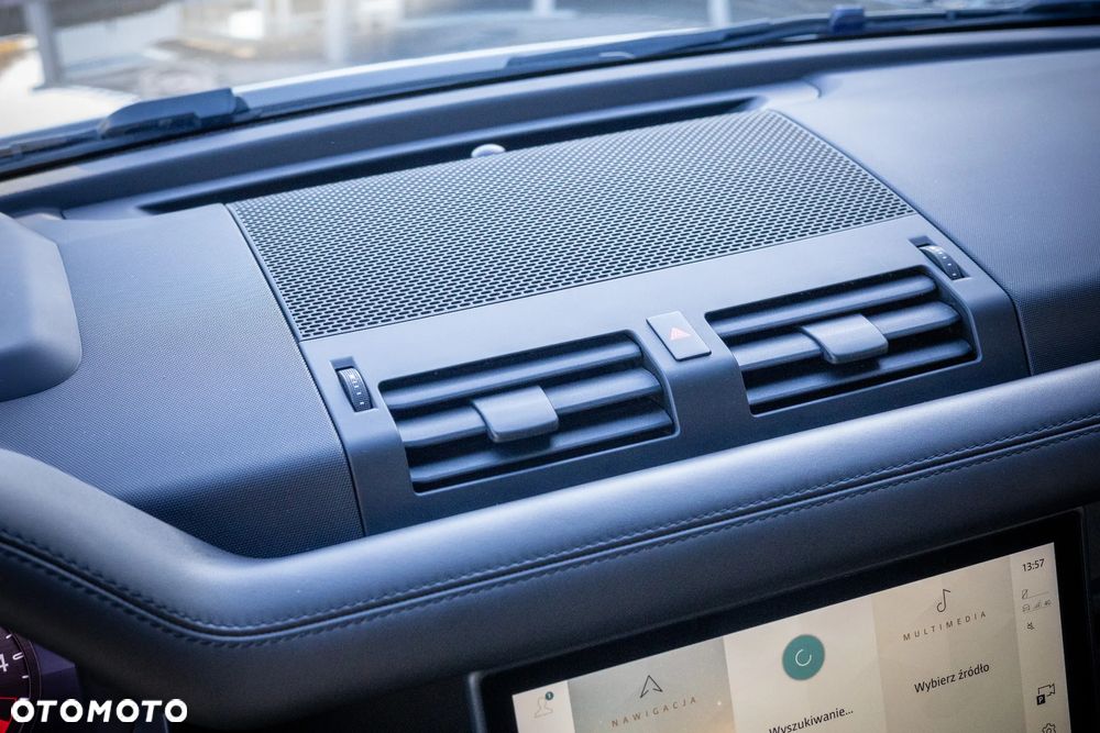 Land Rover Defender 110 D250 X-Dynamic HSE - 23