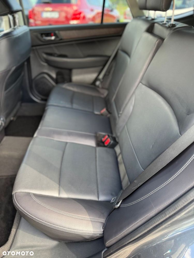Subaru Outback - 36