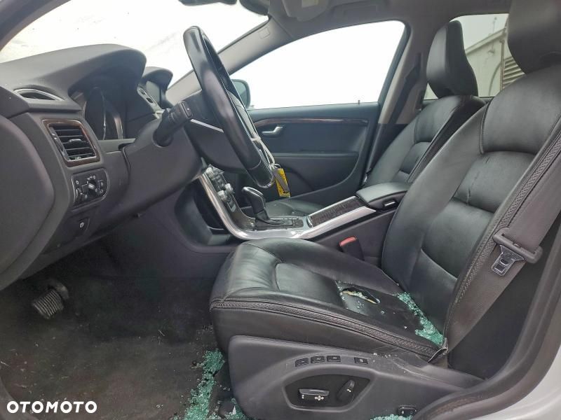 Volvo XC 70 - 5