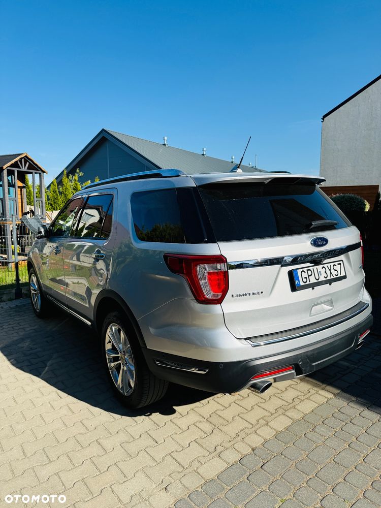 Ford Explorer - 9