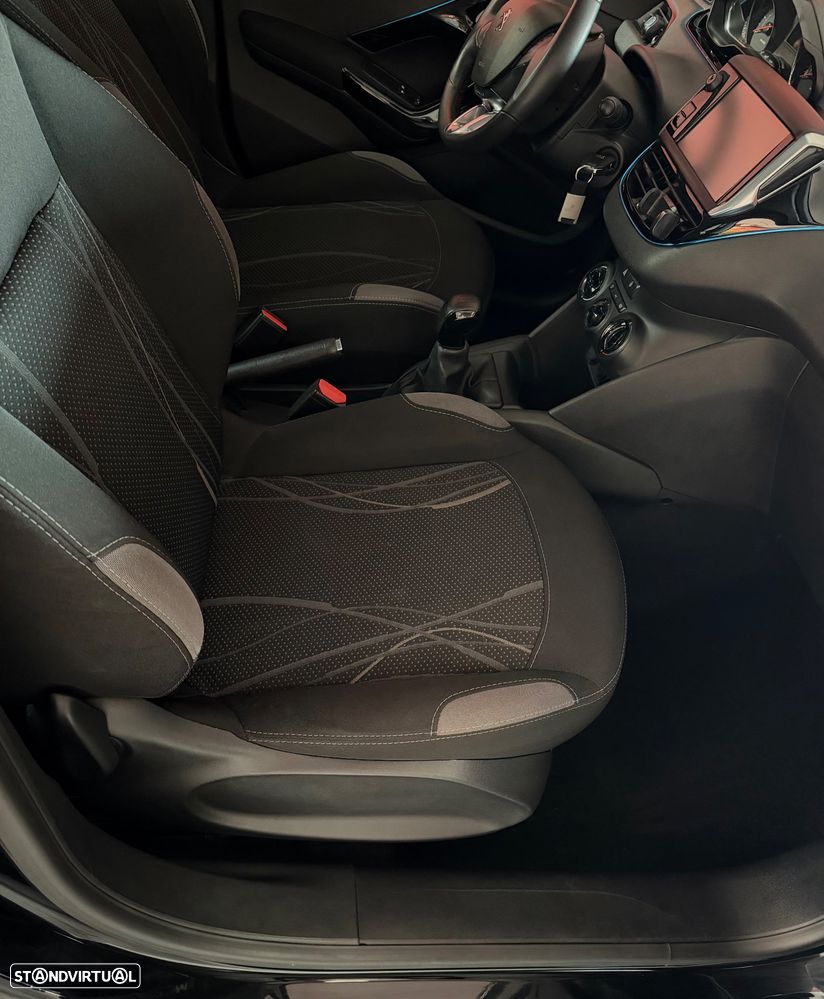 Peugeot 208 1.2 PureTech Active - 14
