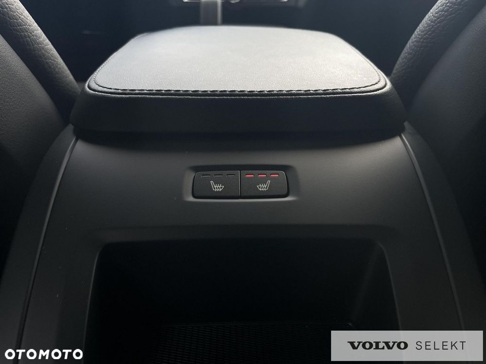 Volvo V90 Cross Country - 17