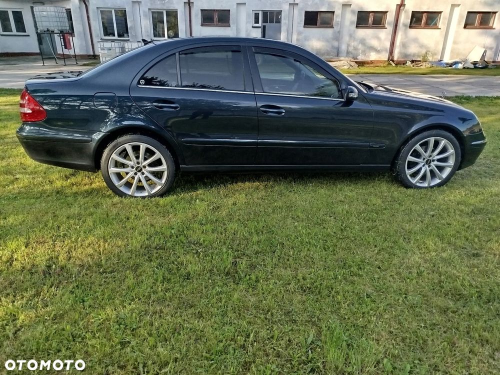 Mercedes-Benz Klasa E 200 CDI Classic - 8