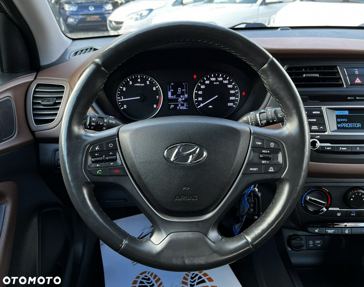 Hyundai i20 - 16