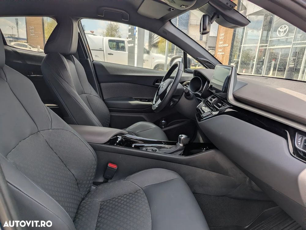 Toyota C-HR 2.0 HSD 184 CP 4x2 CVT Classy Bi-Tone - 9