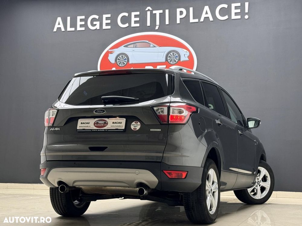 Ford Kuga - 4