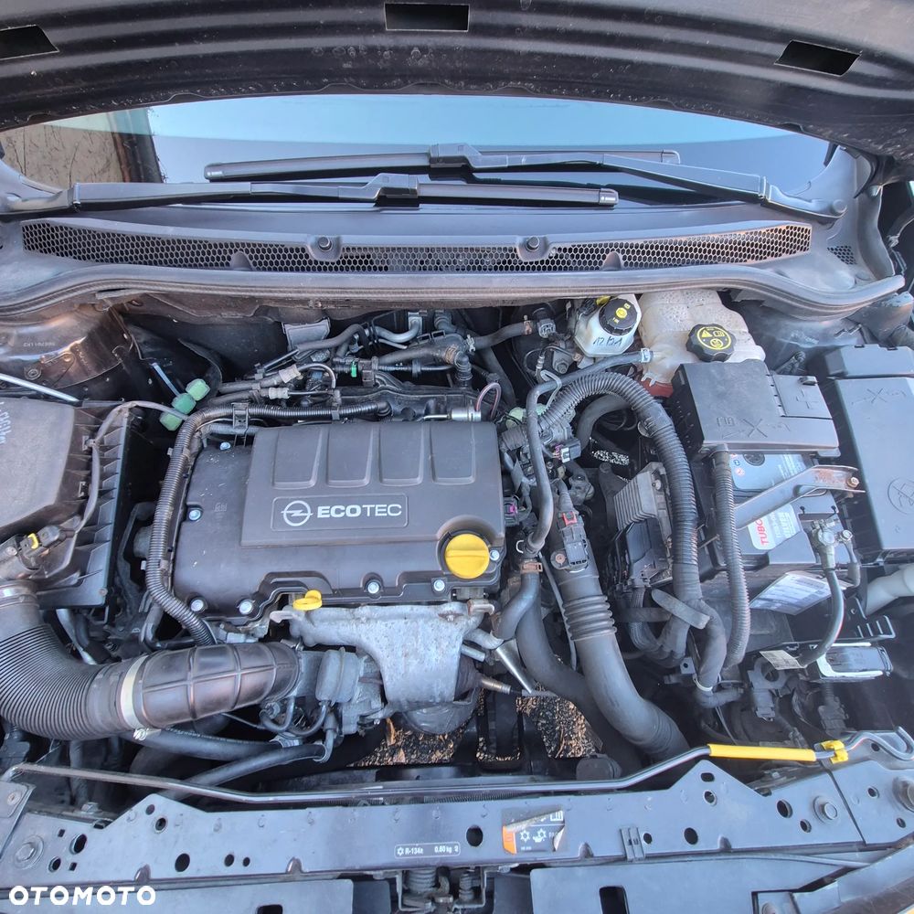 Opel Astra 1.4 T Sport - 11