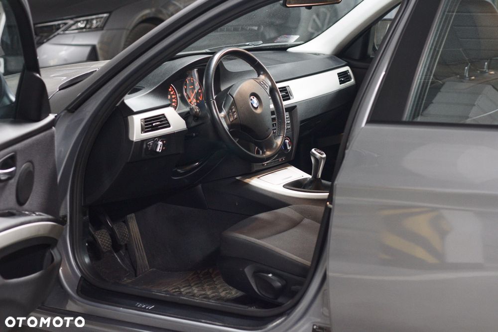 BMW Seria 3 318i Edition Lifestyle - 11