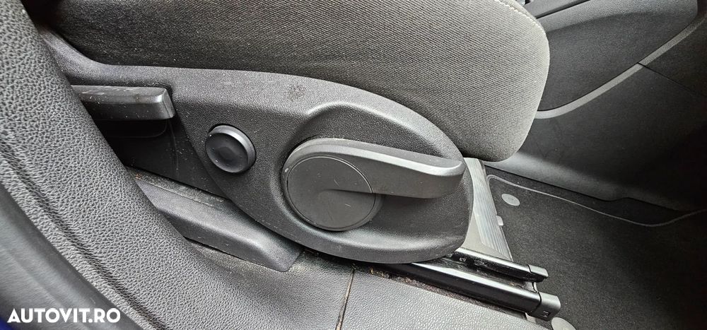 Opel Zafira Tourer 2.0 CDTI ECOFLEX Start/Stop Edition - 24