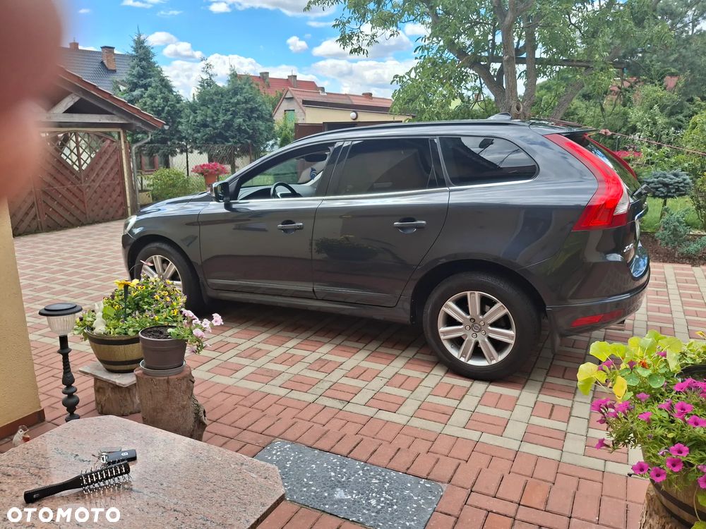 Volvo XC 60 D3 Drive-E Momentum - 3