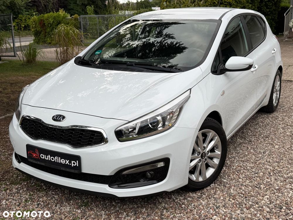 Kia Ceed - 1