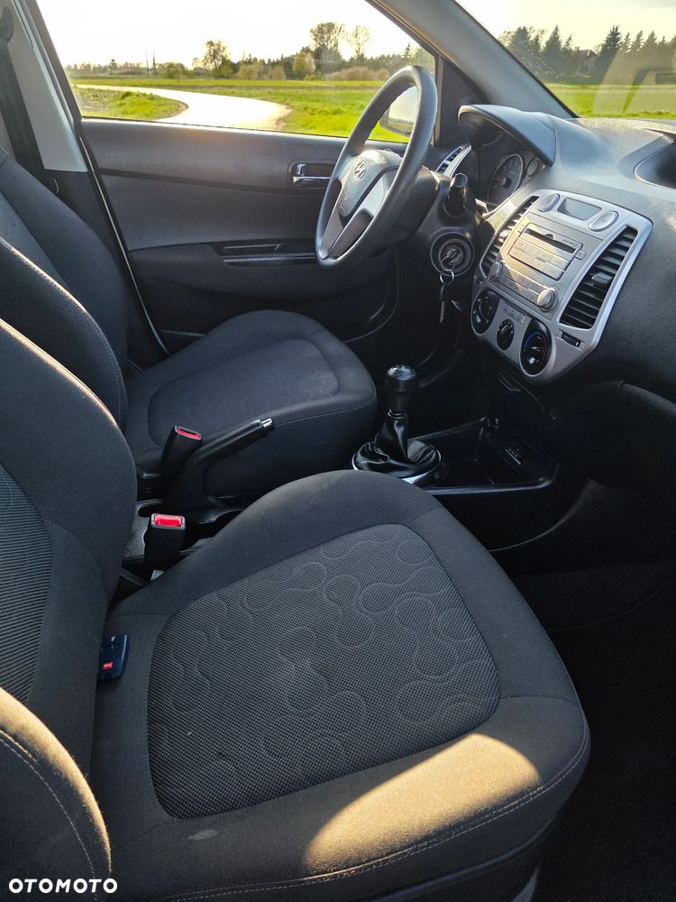 Hyundai i20 - 15