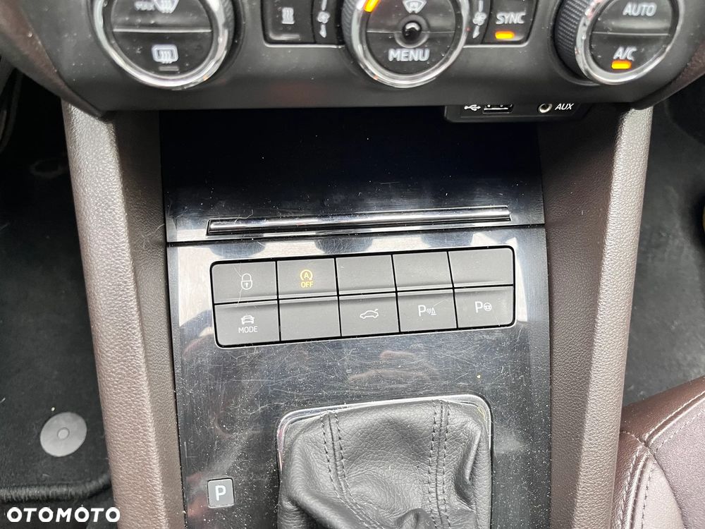 Skoda Octavia 2.0 TDI L&K DSG - 26