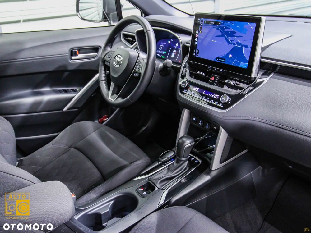 Toyota Corolla Cross - 16