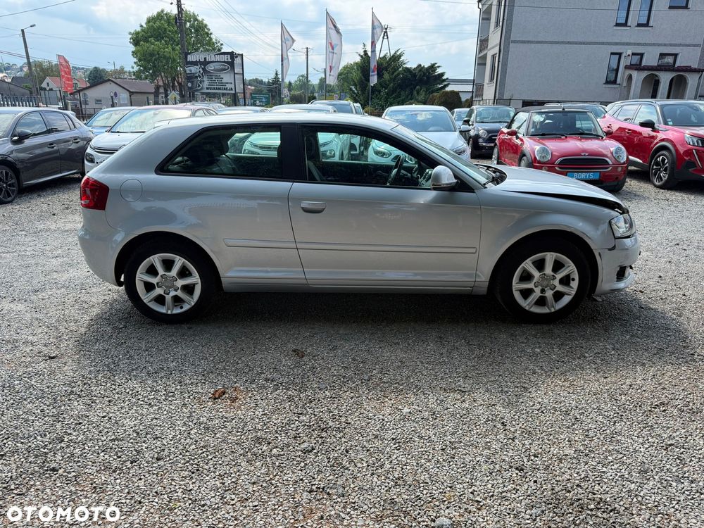 Audi A3 3-drzwiowe 1.4 TFSI S line Sportpaket (plus) - 4