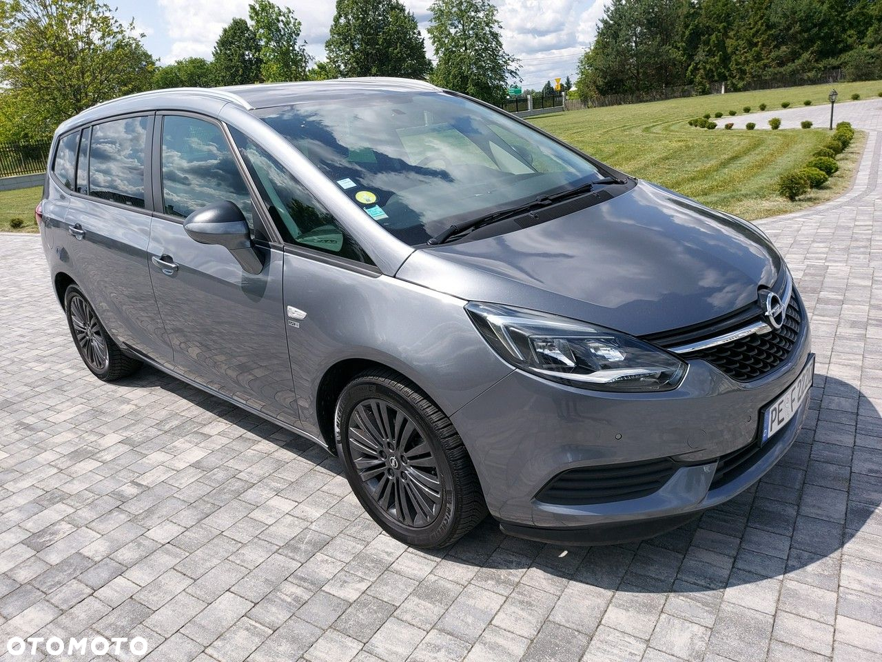 Opel Zafira - 8