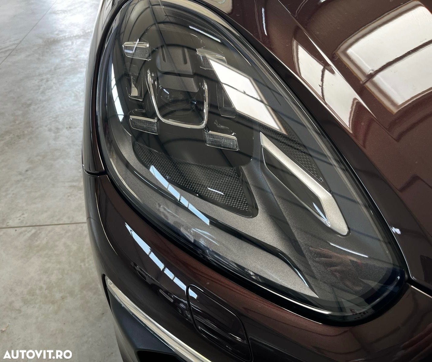 Porsche Cayenne 3.0 L - 27