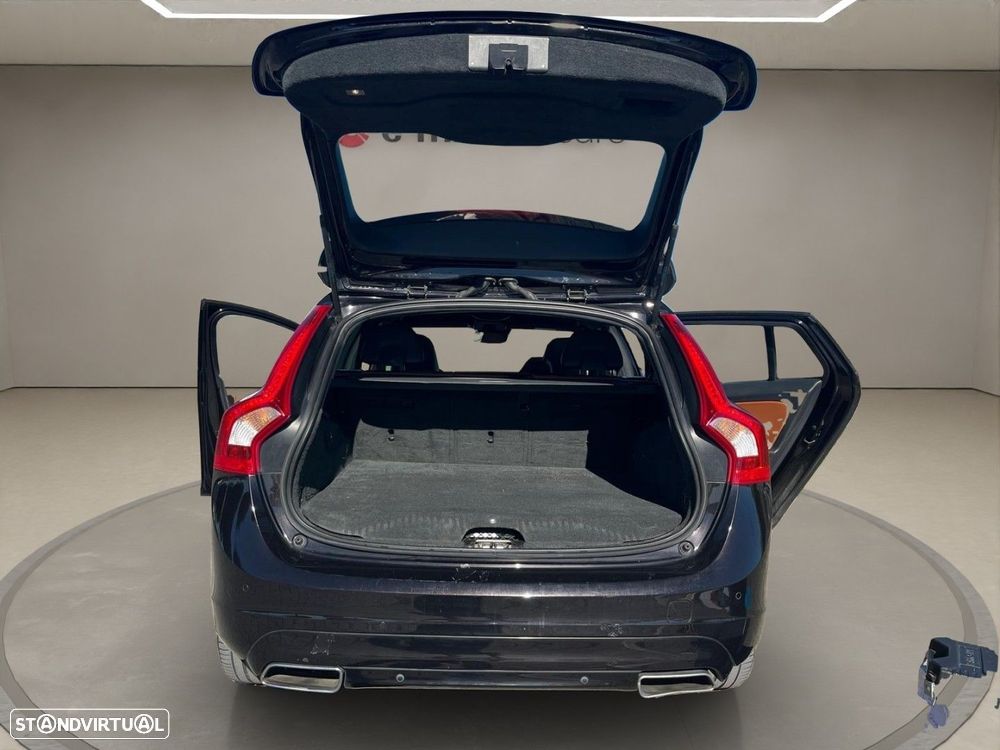 Volvo V60 D6 Twin Engine Geartronic RDesign - 27