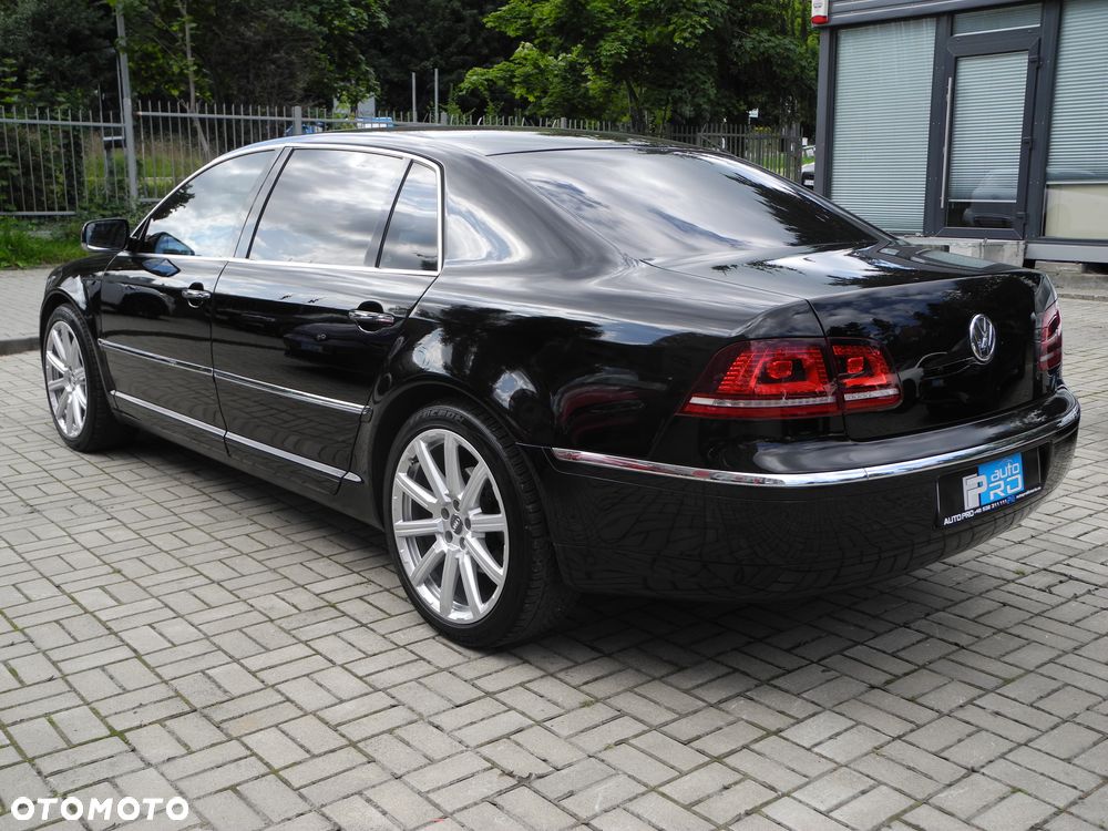 Volkswagen Phaeton - 5
