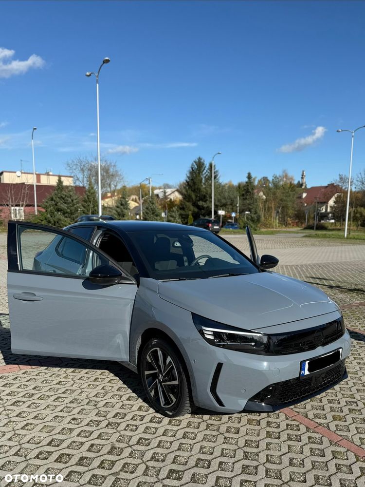Opel Corsa ver-1-2-direct-injection-turbo-start-stop-elegance - 2
