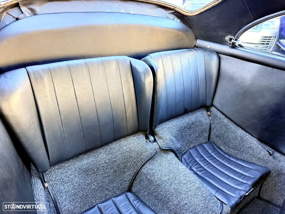 Porsche 356 - 32